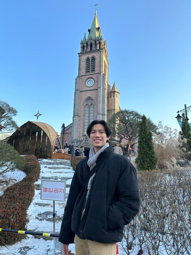 Ryuji Kow
